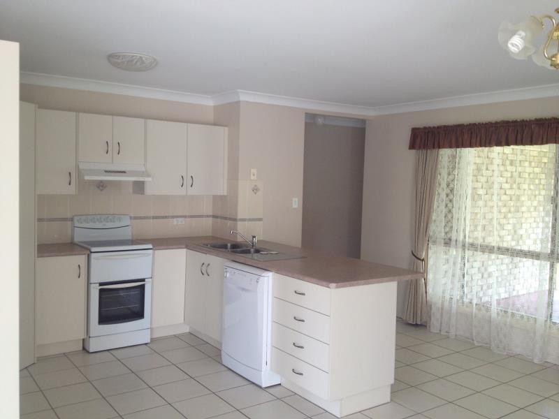 21 Bean Avenue, Parkhurst QLD 4702